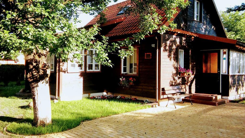 Domek Zapiecek Bialowieza Bagian luar foto