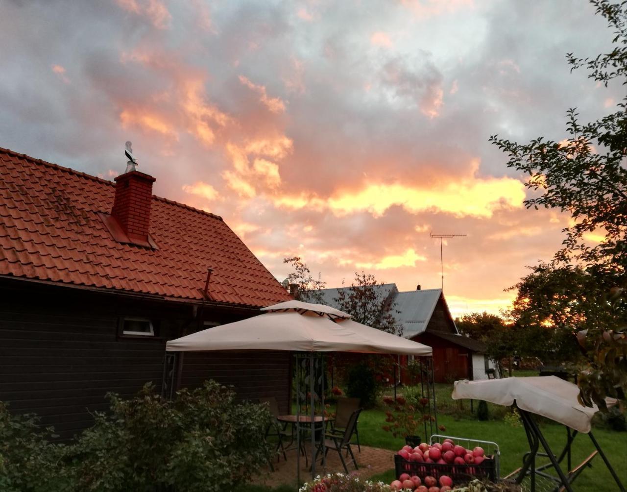 Domek Zapiecek Bialowieza Bagian luar foto